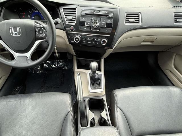 Photo of 2013 Crimson Pearl Honda Civic