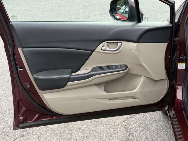 Photo of 2013 Crimson Pearl Honda Civic