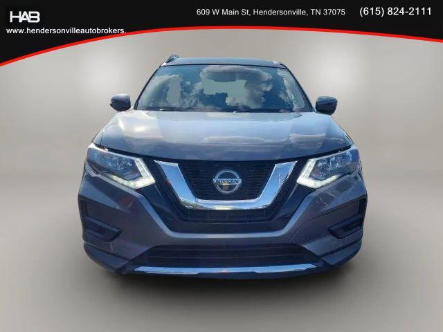 Photo of 2018 Gun Metallic Nissan Rogue