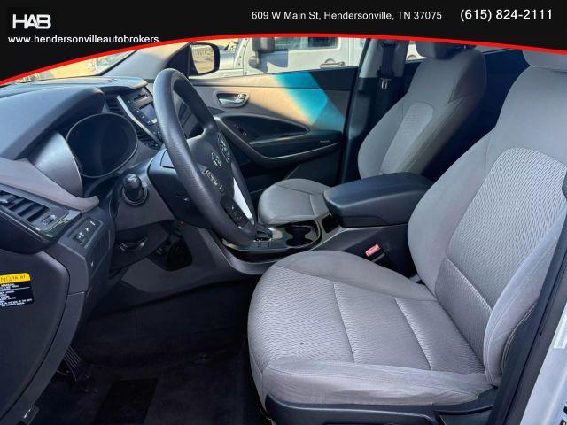 Photo of 2015 Sparkling Silver Hyundai Santa Fe Sport