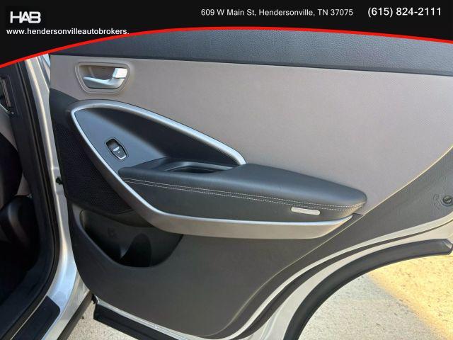 Photo of 2015 Sparkling Silver Hyundai Santa Fe Sport