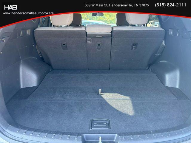 Photo of 2015 Sparkling Silver Hyundai Santa Fe Sport