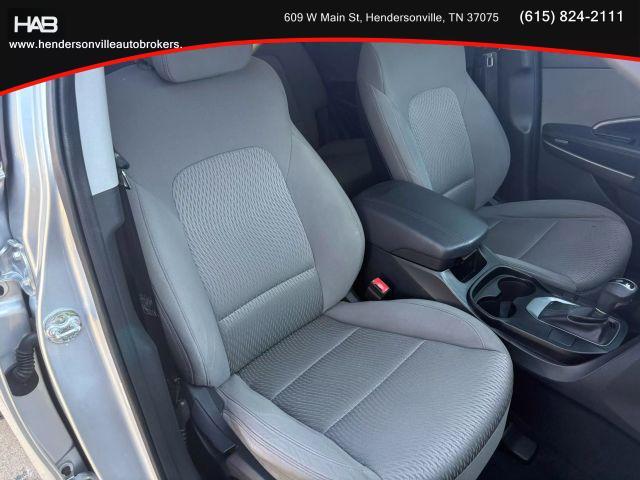 Photo of 2015 Sparkling Silver Hyundai Santa Fe Sport