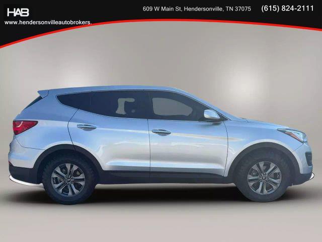 Photo of 2015 Sparkling Silver Hyundai Santa Fe Sport