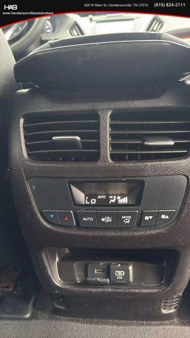 Photo of 2017 White Acura MDX