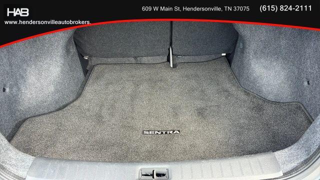 Photo of 2019 Gray Nissan Sentra