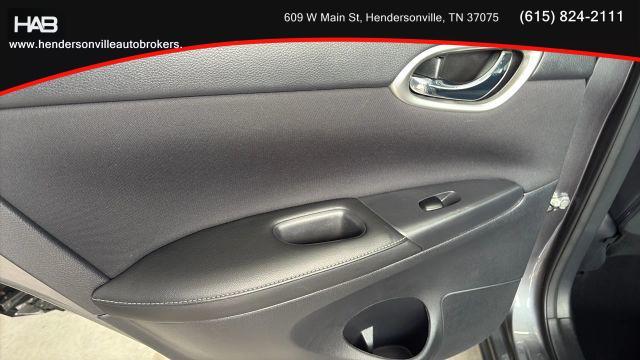 Photo of 2019 Gray Nissan Sentra
