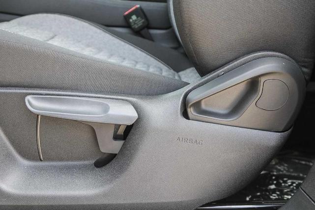 Photo of 2025 Platinum Gray Metallic Volkswagen Tiguan