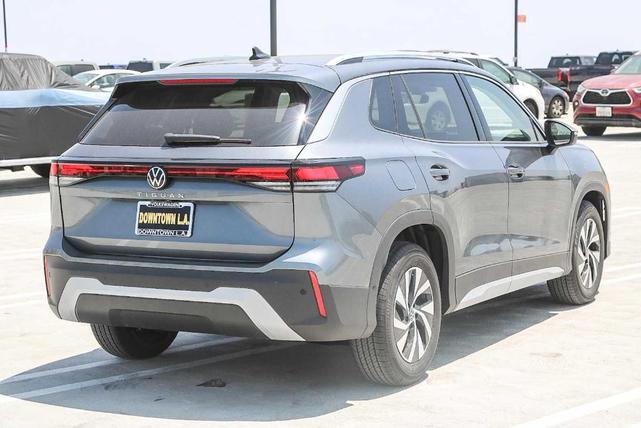 Photo of 2025 Platinum Gray Metallic Volkswagen Tiguan