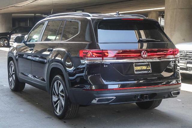 Photo of 2025 Pure Gray Volkswagen Atlas