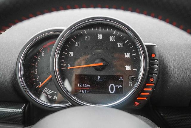 Photo of 2017 Red MINI Clubman