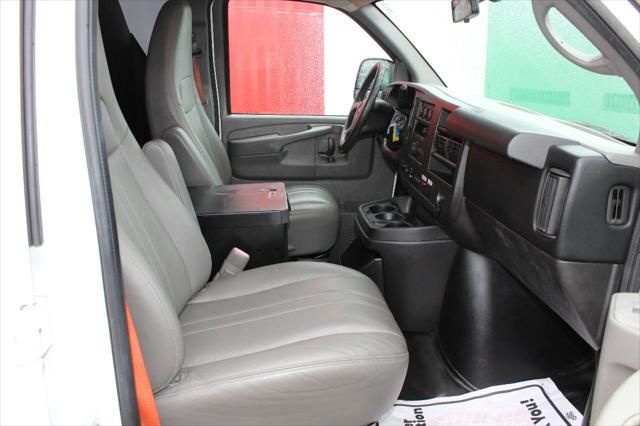 Photo of 2014 White Chevrolet Express 2500