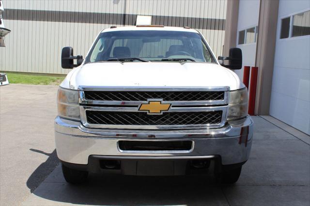 Photo of 2014 White Chevrolet Silverado 3500