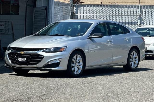 Photo of 2019 Silver Ice Metallic Chevrolet Malibu
