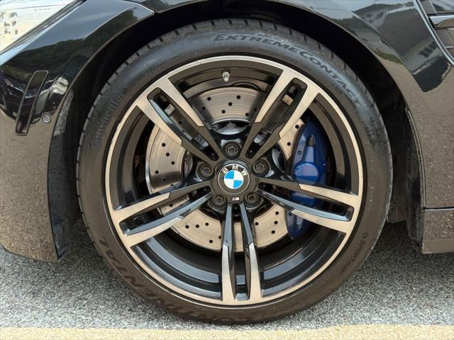 Photo of 2016 Black BMW M4
