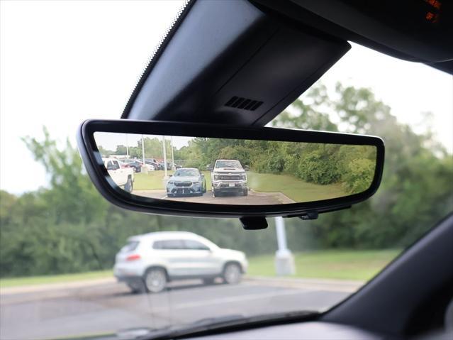 Photo of 2022 Stellar Black Metallic Cadillac XT6