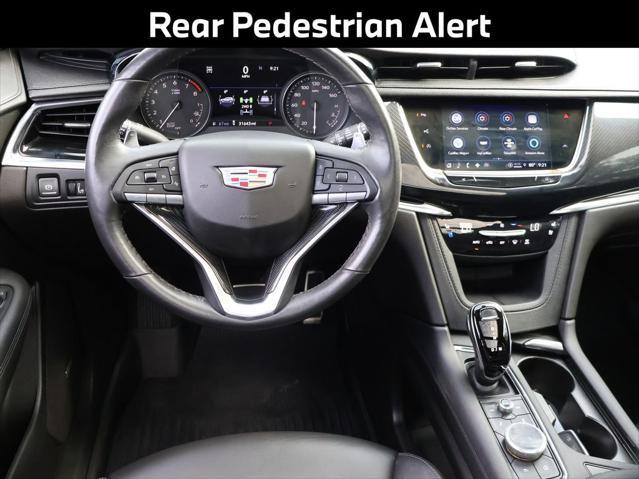 Photo of 2022 Stellar Black Metallic Cadillac XT6