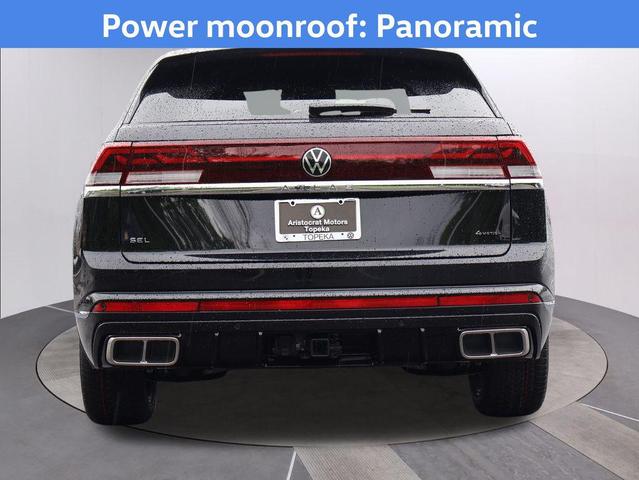 Photo of 2025 Deep Black Pearl Volkswagen Atlas Cross Sport