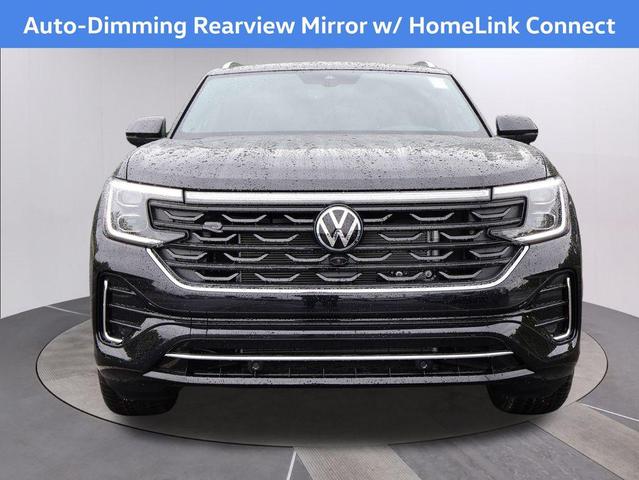 Photo of 2025 Deep Black Pearl Volkswagen Atlas Cross Sport