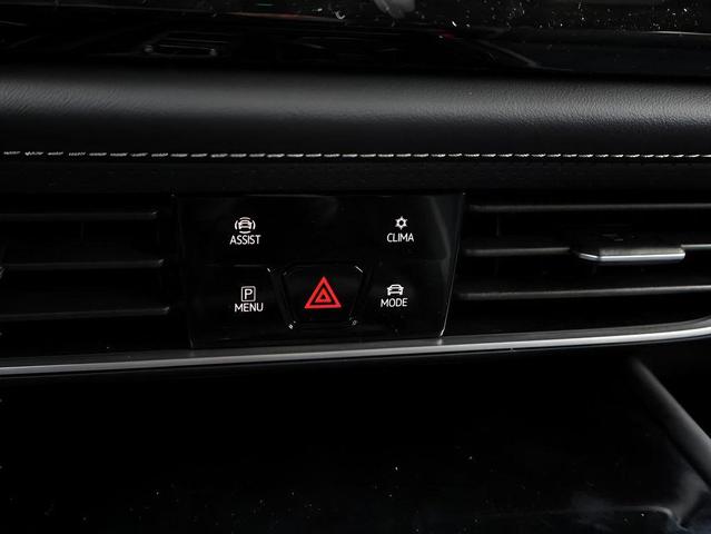 Photo of 2025 Silver Mist Metallic Volkswagen Atlas Cross Sport
