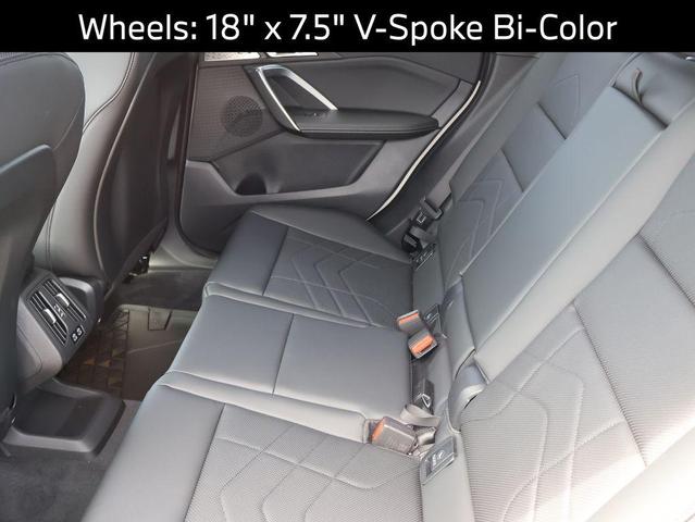 Photo of 2025 Alpine White BMW X1