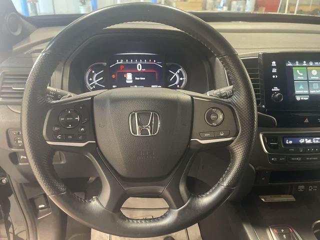 Photo of 2023 Crystal Black Pearl Honda Passport