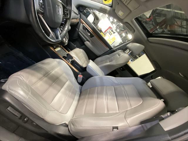 Photo of 2020 Crystal Black Pearl Honda CR-V
