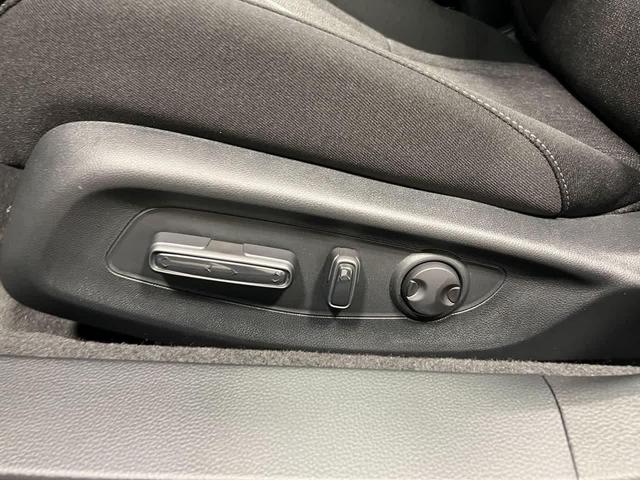 Photo of 2025 Platinum White Pearl Honda Accord Hybrid