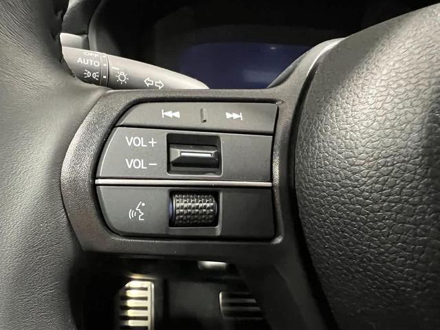 Photo of 2025 Platinum White Pearl Honda Accord Hybrid