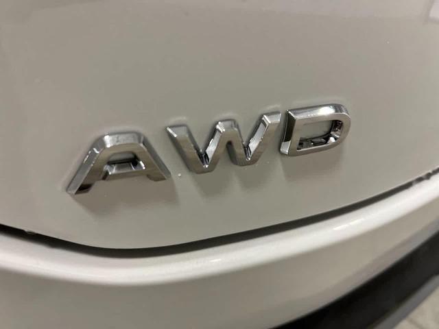 Photo of 2025 Platinum White Pearl Honda Pilot