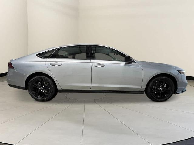 Photo of 2025 Solar Silver Metallic Honda Accord