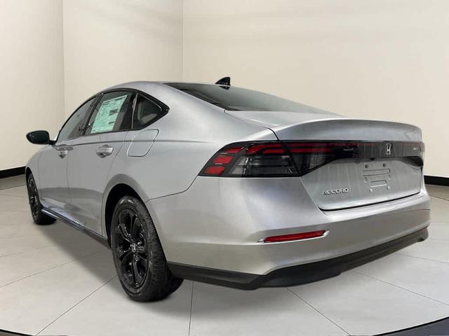 Photo of 2025 Solar Silver Metallic Honda Accord