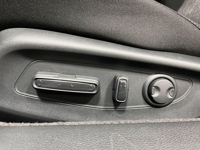 Photo of 2025 Solar Silver Metallic Honda Accord