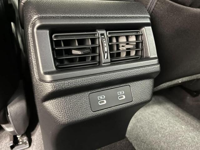 Photo of 2025 Solar Silver Metallic Honda Accord