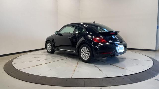 Photo of 2019 Deep Black Pearl Volkswagen Beetle