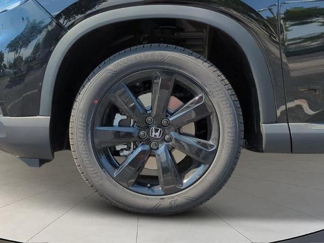 Photo of 2025 Crystal Black Pearl Honda Pilot