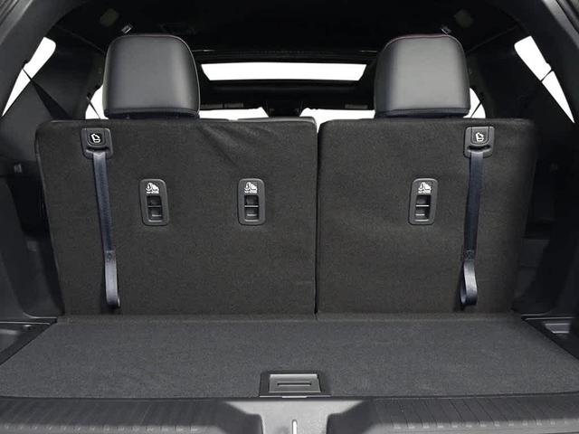 Photo of 2025 Crystal Black Pearl Honda Pilot