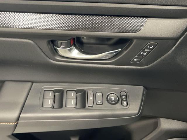 Photo of 2026 Urban Gray Pearl Honda CR-V Hybrid