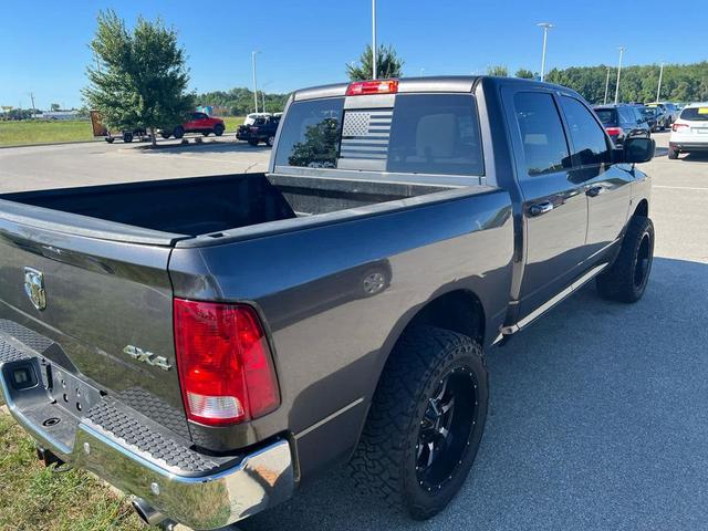 Photo of 2016 Granite Crystal Metallic Clearcoat RAM 1500
