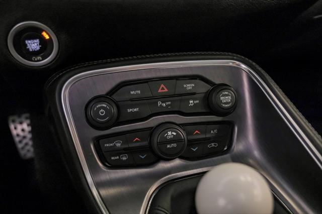 Photo of 2018 White Knuckle Clearcoat Dodge Challenger