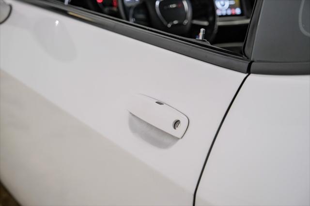 Photo of 2018 White Knuckle Clearcoat Dodge Challenger
