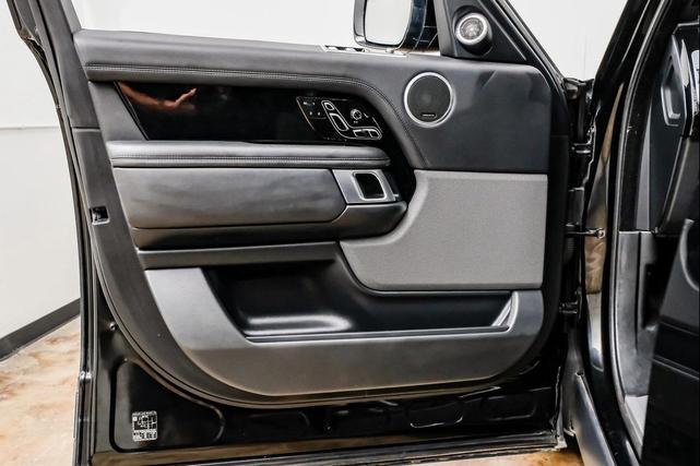 Photo of 2020 Black Land Rover Range Rover