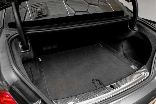 Photo of 2014 Daytona Gray Pearl Audi S8