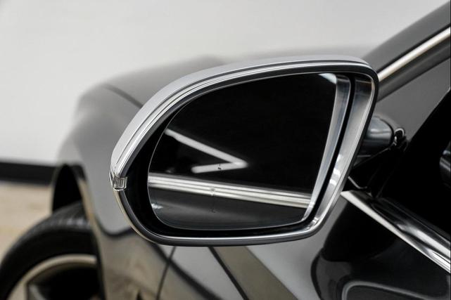 Photo of 2014 Daytona Gray Pearl Audi S8