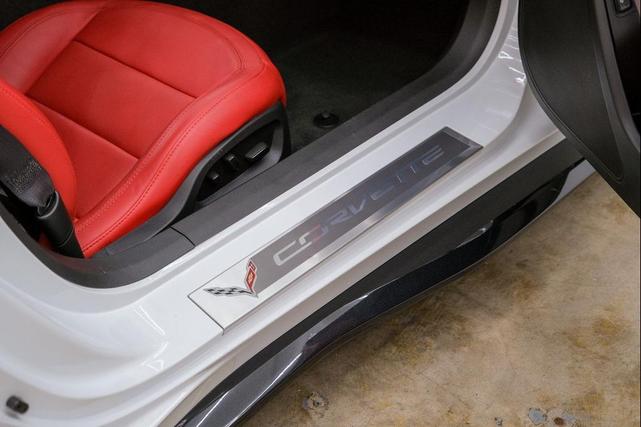 Photo of 2016 Arctic White Chevrolet Corvette
