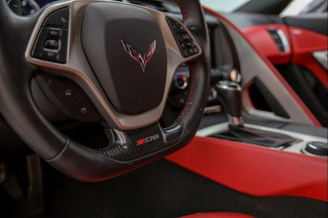 Photo of 2016 Arctic White Chevrolet Corvette