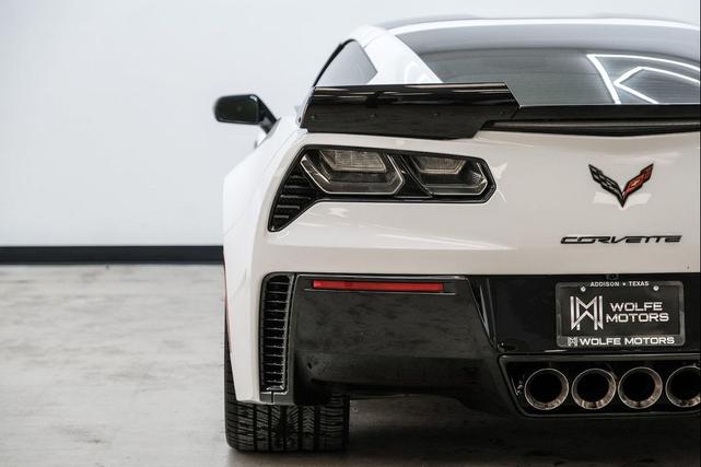 Photo of 2016 Arctic White Chevrolet Corvette