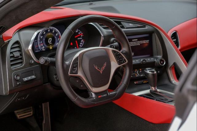Photo of 2016 Arctic White Chevrolet Corvette