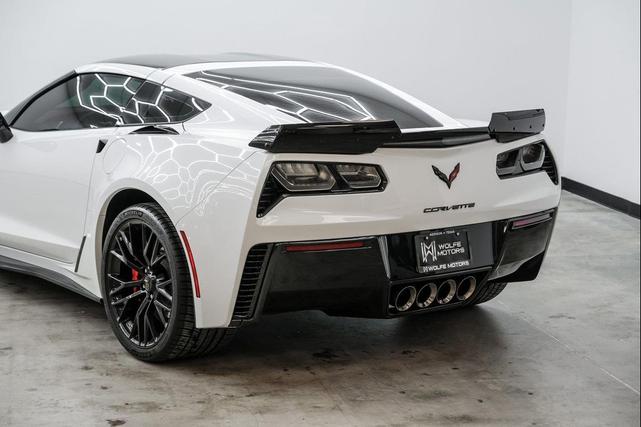 Photo of 2016 Arctic White Chevrolet Corvette