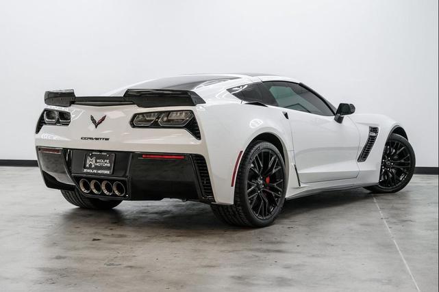 Photo of 2016 Arctic White Chevrolet Corvette
